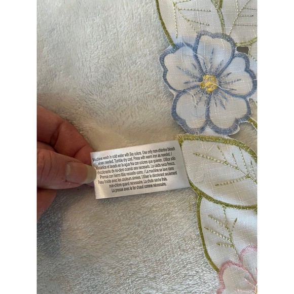 Spring Sam Hedeya Table Runner pastel flowers 70” long - Picture 5 of 11